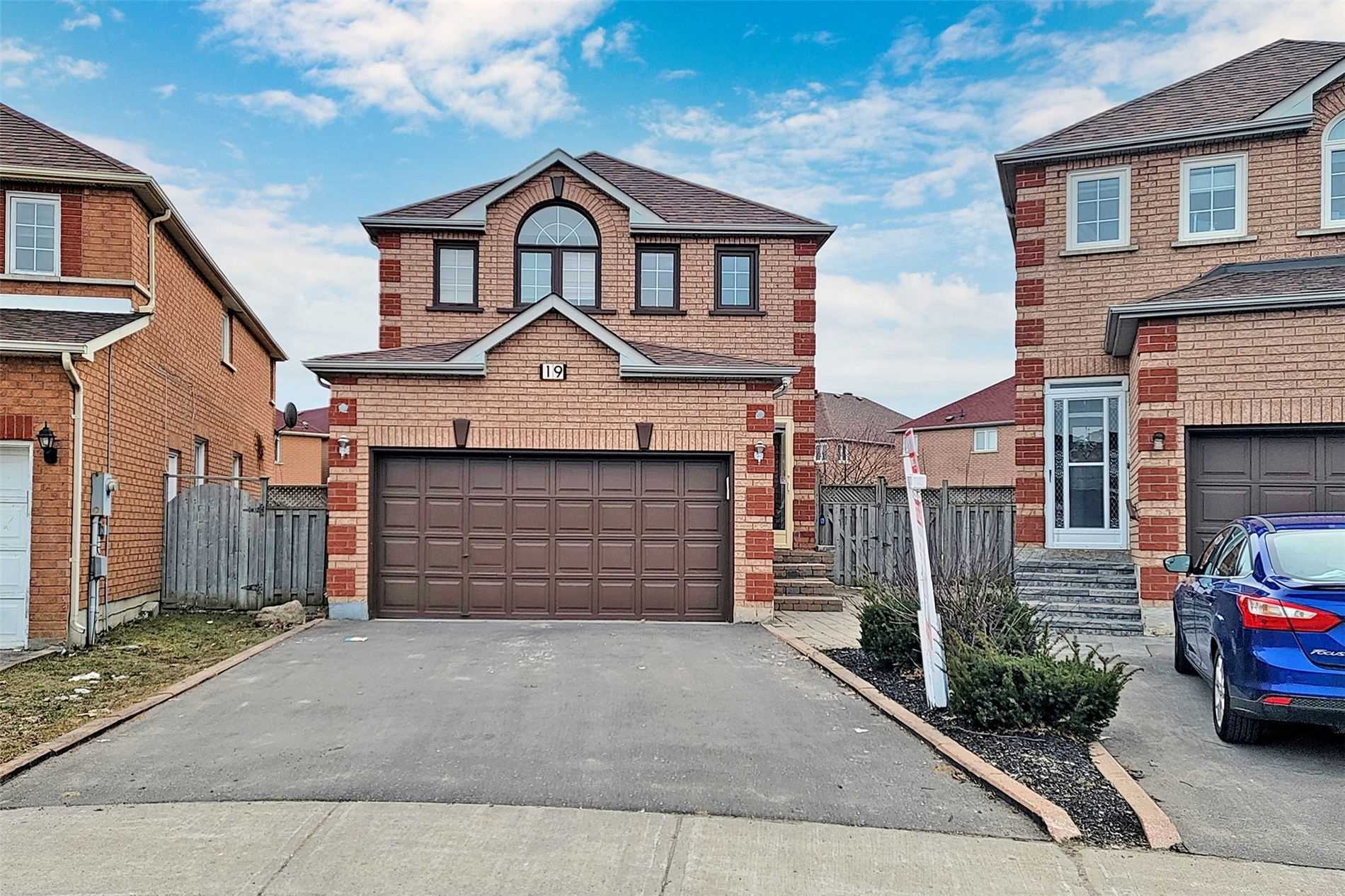 19 Connery Cres, Markham